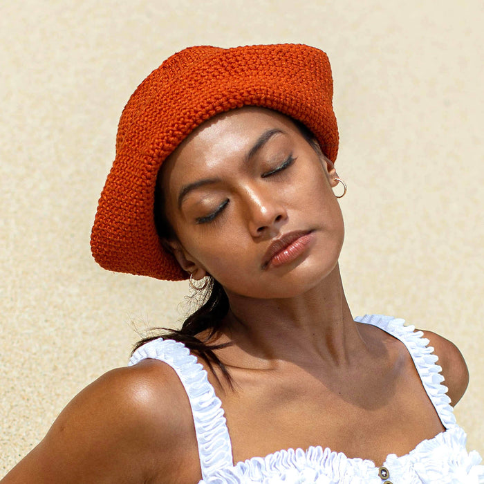 Gani Sailor Crochet hat in Roobois Tea Brown is hand-crocheted in breathable cotton yarn by our local artisans in Java island. Featuring a modern twist of the cloche hat shape, this hat has&nbsp;sturdy textures and fluid proportions.