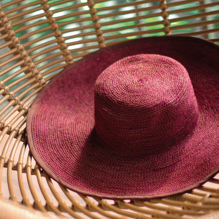 LOLO Wide-brim Jute Boater Hat in Burgundy