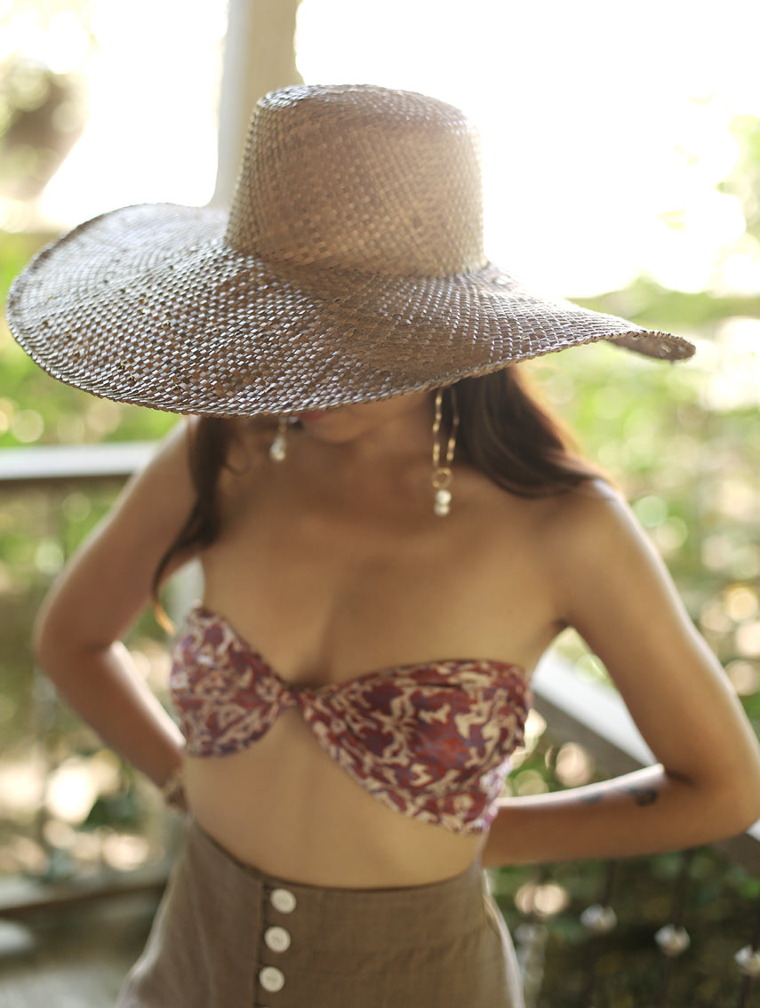 Swasti Wide Round Palm Straw Hat, in Tan Beige