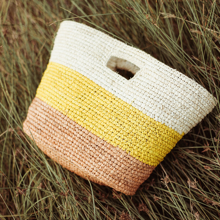 Sac fourre-tout en raphia Sayan, en jaune et beige